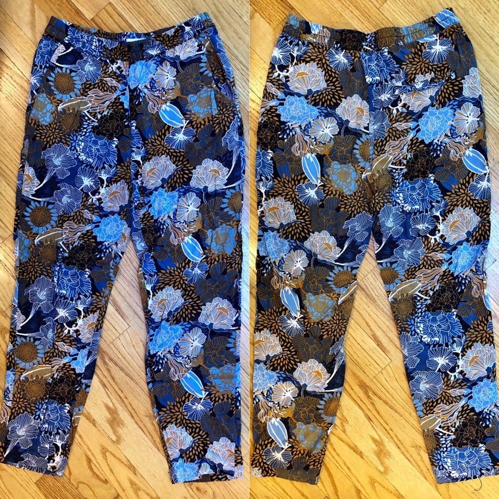 H&M High Waisted Tapered Ankle Patterned Bag Pants